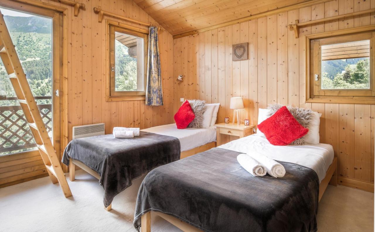 Chalet Himalaya , 10 Person Chalet With 5 Ensuite Bedrooms And Outdoor Jacuzzi In Meribel Centre Dış mekan fotoğraf